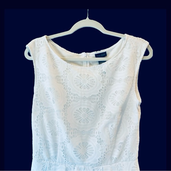 NWOT Bisou Bisou Sleeveless White Sheath Dress With Embroidered Overlay. Size 10 - Picture 7 of 11